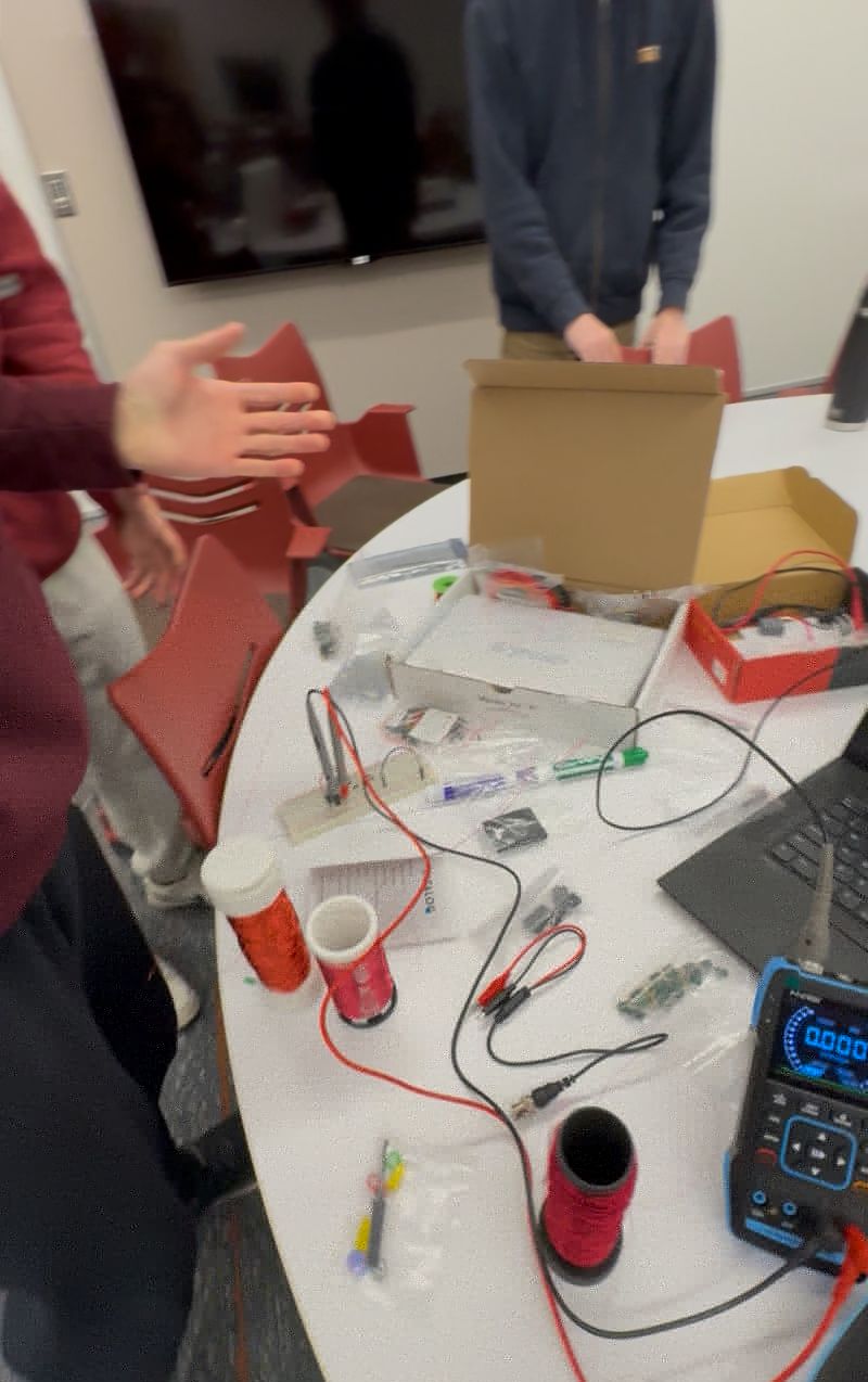 Electric Field-Induced Dehumidifier